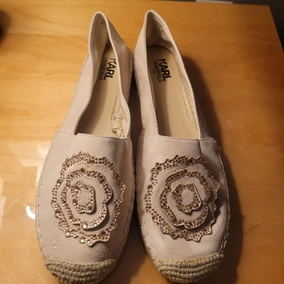 Karl Lagerfeld Paris Abby Flat Color- Pale Pink with SUEDE - Picture 4 of 6